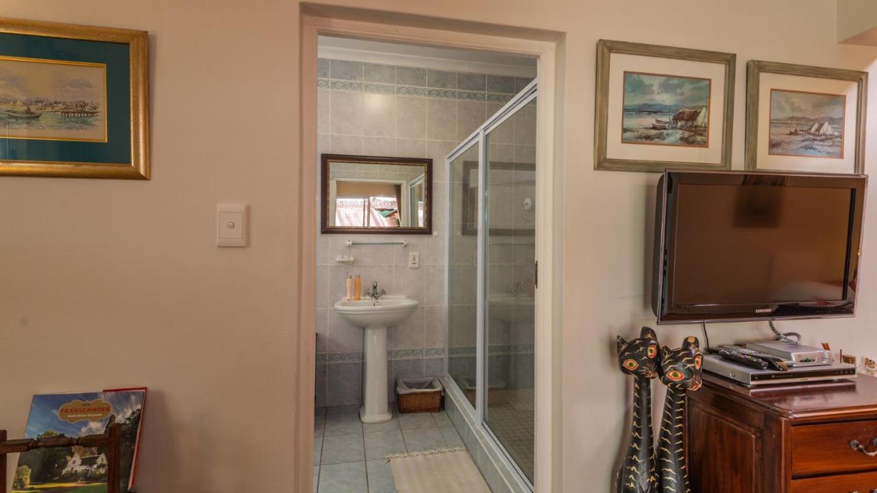 Brown Jug Guest House Hermanus Εξωτερικό φωτογραφία
