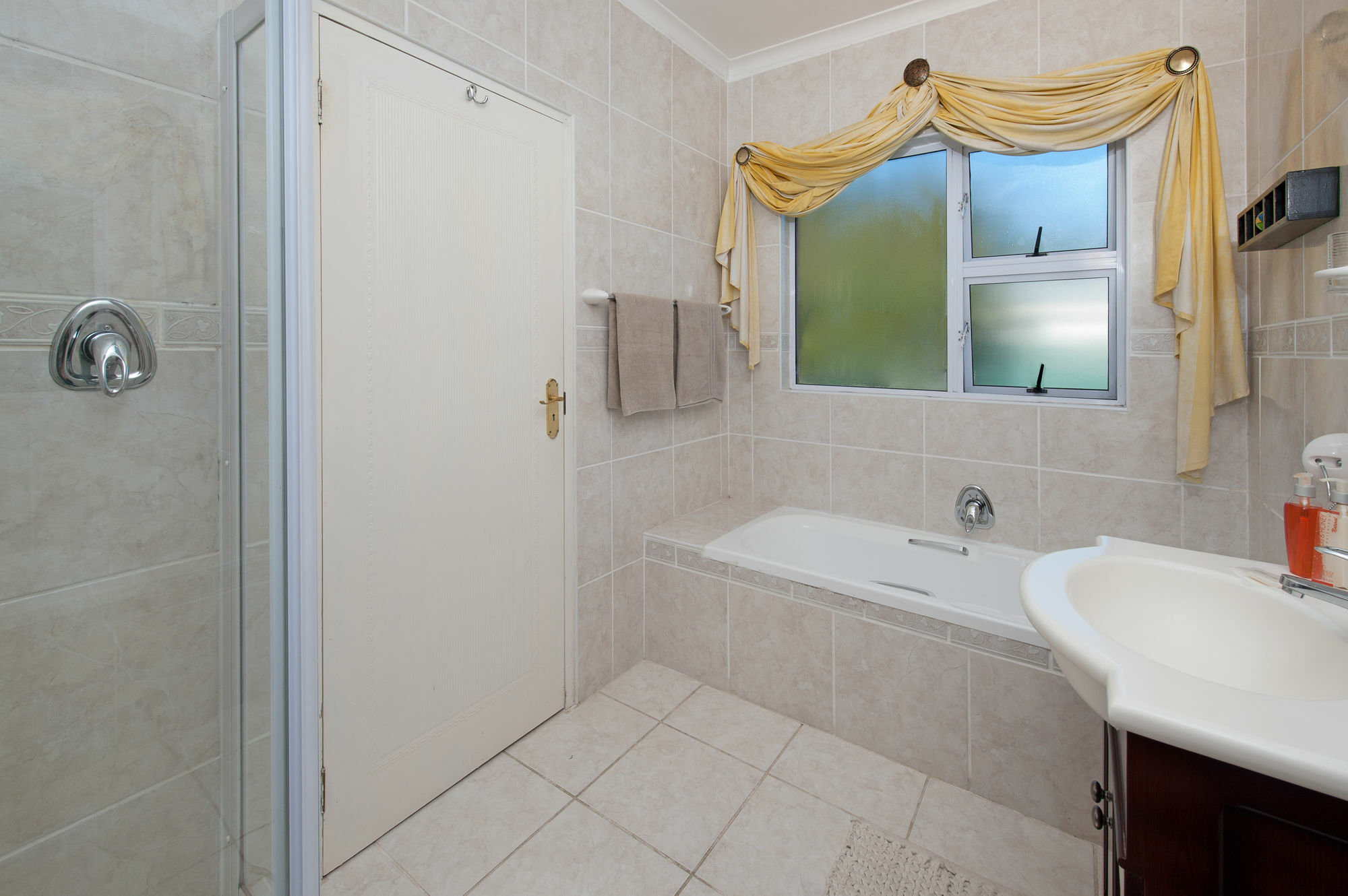 Brown Jug Guest House Hermanus Εξωτερικό φωτογραφία